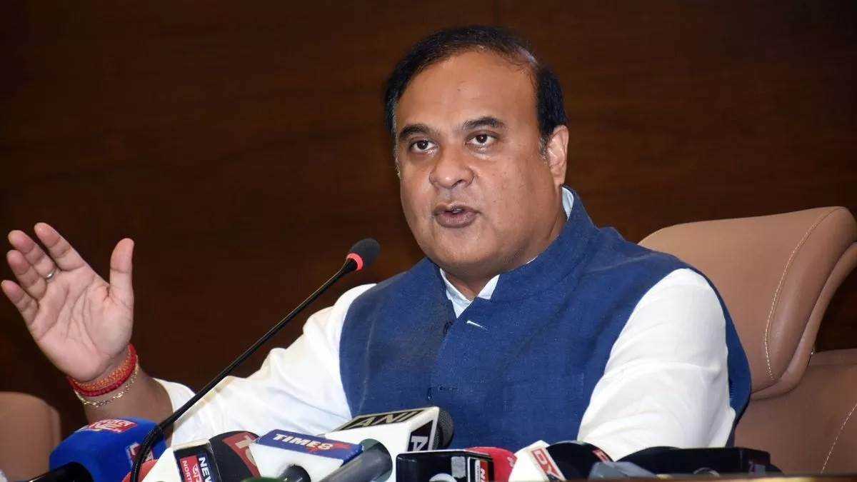 असम सरकार स्कूल यूनिफॉर्म में अनियमितताओं के लिए पुलिस में शिकायत दर्ज कराएगी